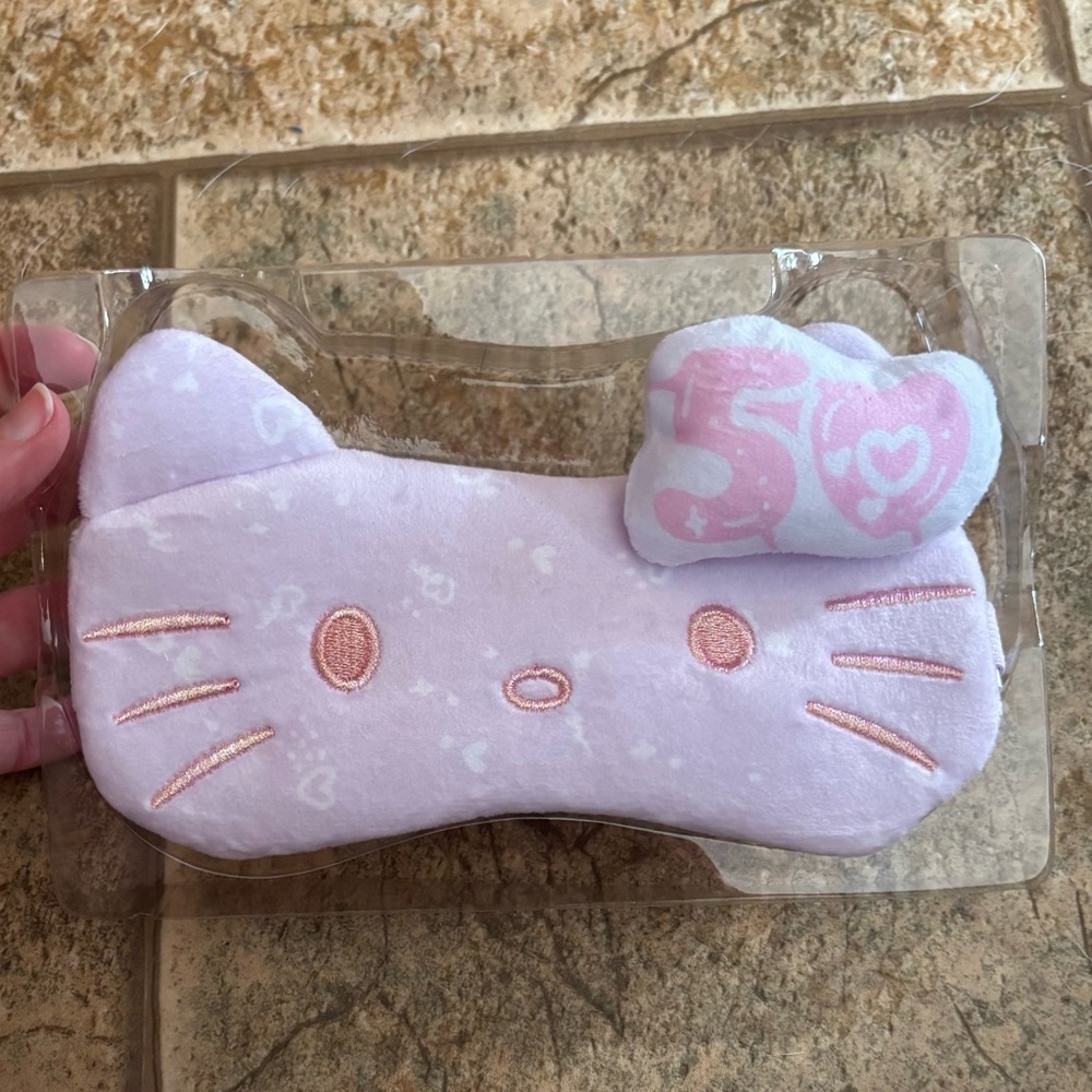 NIB Hello Kitty *Bundle* Plushie sleep mask and passport holder luggage tag set - Picture 6 of 7